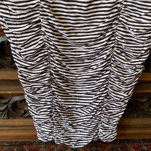 Striped Pencil skirt - Picture 3 of 9